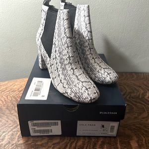 Cole Haan Nitasha Bootie 9.5 B, 6.5mm